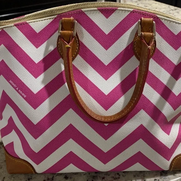 Dooney & Bourke chevron domed satchel - Picture 2 of 9